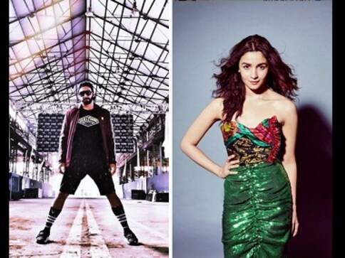 Watch: Ranveer Singh displays electrifying energy as he jumps into crowd at Gully Boy music launch Watch: Ranveer Singh displays electrifying energy as he jumps into crowd at Gully Boy music launch