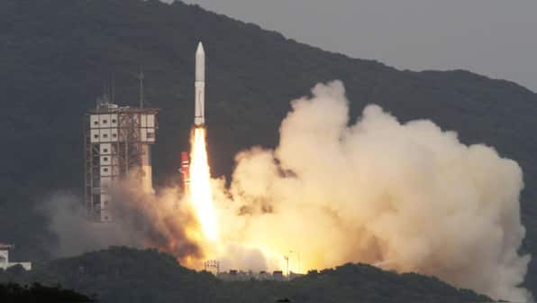 Shooting stars 'on demand' experiment blasts into space carrying artificial meteors