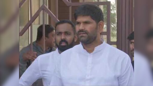 Karnataka resort brawl: Kampli Congress legislator JN Ganesh who hit fellow MLA Anand Singh 'missing'