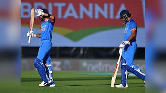 'Bad civil engineering?': Twitterati dumbstruck after sun stops play at McLean Park during India vs New Zealand ODI