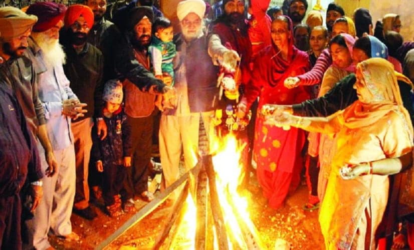 Lohri 2020: Date, Importance, observe the Lohri Sankranti Moment to get the  blessings of the Sun God