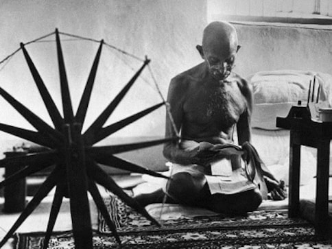 Gandhi and self-transformation: The Mahatma's life is an example of philosophy as the art of living Gandhi and self-transformation: The Mahatma's life is an example of philosophy as the art of living