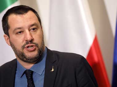 Premier League: Italian interior minister Matteo Salvini brands Gonzalo Higuain 'mercenary' for leaving Milan to join Chelsea Premier League: Italian interior minister Matteo Salvini brands Gonzalo Higuain 'mercenary' for leaving Milan to join Chelsea