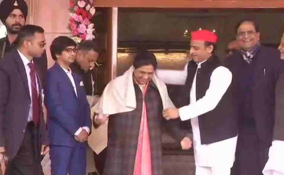 On 63rd birthday, BSP supremo Mayawati pitches for prime ministership, meets Akhilesh Yadav at her home