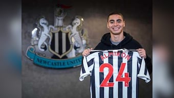 Premier League: Newcastle United sign Paraguayan midfielder Miguel Almiron from MLS side Atlanta
