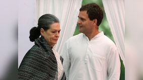 Sonia, Rahul Gandhi responsible for tarnishing Manmohan's image, death of Congress party, says economist Jagdish Bhagwati