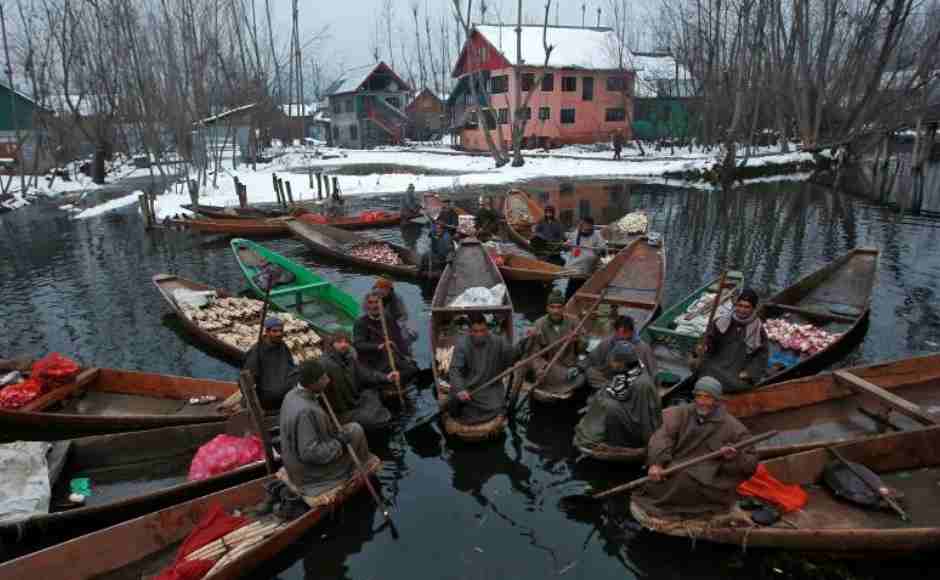 This Twitter thread on Srinagar's famous 'floating vegetable' market will leave you impressed This Twitter thread on Srinagar's famous 'floating vegetable' market will leave you impressed