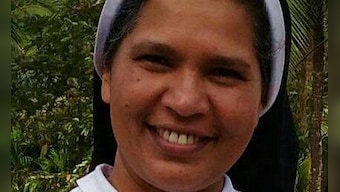 Take decision on Sister Lucy Kalappura's plea to stay in convent in three weeks, Kerala HC directs munsif court