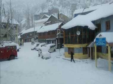 Cold wave in Himachal Pradesh intensifies; Keylong continues to be coldest region in state at -11 degrees Celsius