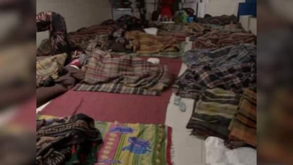 No doctor at community health centre in Uttar Pradesh's Gonda district, woman delivers baby on floor