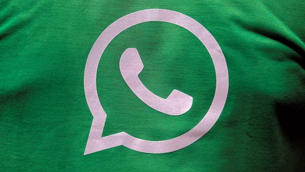 WhatsApp for iOS gets 'Reply Privately' for group chats and 3D Touch for Status