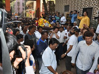 Maharashtra minister reasons 'communication gap' for not granting state funeral to Sachin Tendulkar's first coach Ramakant Achrekar Maharashtra minister reasons 'communication gap' for not granting state funeral to Sachin Tendulkar's first coach Ramakant Achrekar