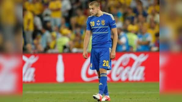 Ukrainian defender Yaroslav Rakitskiy signs for Russia's Zenit St Petersburg despite move being subjected to intense criticism