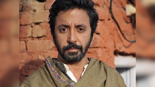Soni Razdan, Pritish Nandy lobby for certification of filmmaker Ashvini Kumar's No Fathers in Kashmir