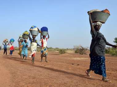 Mali govt says 37 killed in conflict between Fulani herders, Dogon hunters in Mopti; casualties include many wounded, burned homes Mali govt says 37 killed in conflict between Fulani herders, Dogon hunters in Mopti; casualties include many wounded, burned homes