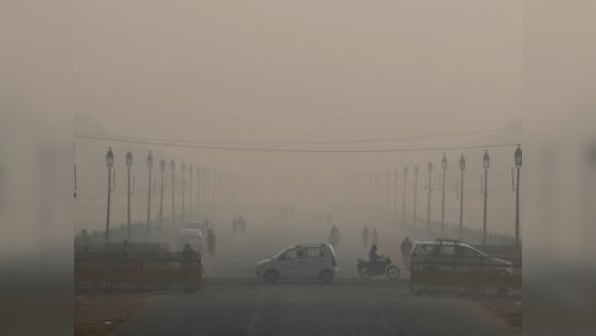 Delhi sees cold morning on 70th Republic Day as minimum temperature settles at six degrees Celsius