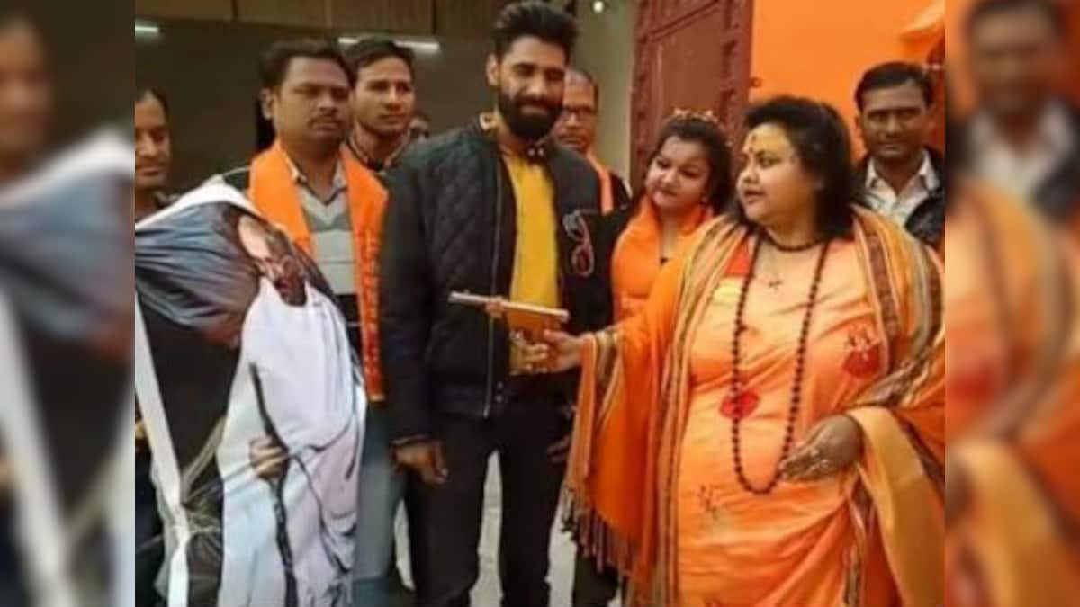 Hindu Mahasabha leader 'recreates' Mahatma Gandhi's assassination in Uttar Pradesh, garlands Nathuram Godse's statue