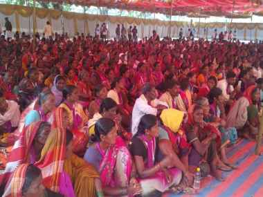 Karnataka: Women-led march to Bengaluru, demanding liquor ban in state, to end with silent protest at Vidhana Soudha today Karnataka: Women-led march to Bengaluru, demanding liquor ban in state, to end with silent protest at Vidhana Soudha today
