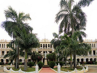 Loyola College apologises after ‘anti-Hindu’ paintings at expo trigger row; Chennai institute pulls down exhibits Loyola College apologises after ‘anti-Hindu’ paintings at expo trigger row; Chennai institute pulls down exhibits