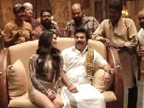 Mammootty's photo with Sunny Leone taken down after social media users circulate memes, anti-women slurs Mammootty's photo with Sunny Leone taken down after social media users circulate memes, anti-women slurs