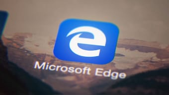 Microsoft's mobile Edge browser will now alert you when you consume fake news