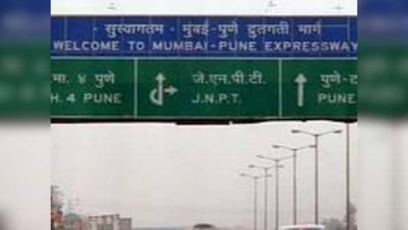 Four killed, three injured in accident on Mumbai-Pune Expressway; mishap occurred after truck jumped divider