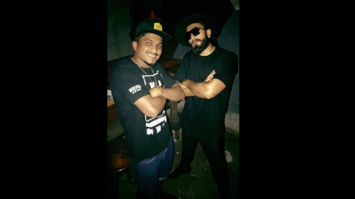 Gully Boy: Ranveer Singh reportedly trained with Divine, Naezy for 10 months to improve his rapping skills