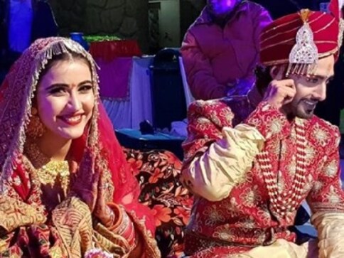 Television actors Sheena Bajaj, Rohit Purohit get married in Jaipur after four years of relationship Television actors Sheena Bajaj, Rohit Purohit get married in Jaipur after four years of relationship