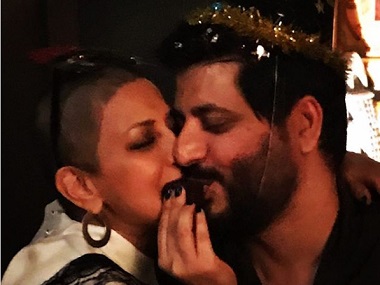 Sonali Bendre turns 44; husband Goldie Behl, friends Sussane Khan, Sonam Kapoor wish her on social media Sonali Bendre turns 44; husband Goldie Behl, friends Sussane Khan, Sonam Kapoor wish her on social media