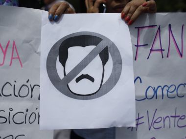 Venezuelans take to streets in walkout to push Nicolas Maduro out: Juan Guaido transforms into commanding force with Trump's backing Venezuelans take to streets in walkout to push Nicolas Maduro out: Juan Guaido transforms into commanding force with Trump's backing