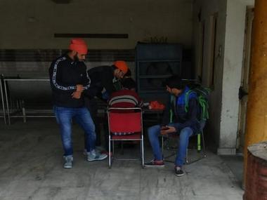 After Pulwama attack, gurdwaras in Punjab's Mohali become safe havens for Kashmiri students fleeing Dehradun mobs After Pulwama attack, gurdwaras in Punjab's Mohali become safe havens for Kashmiri students fleeing Dehradun mobs