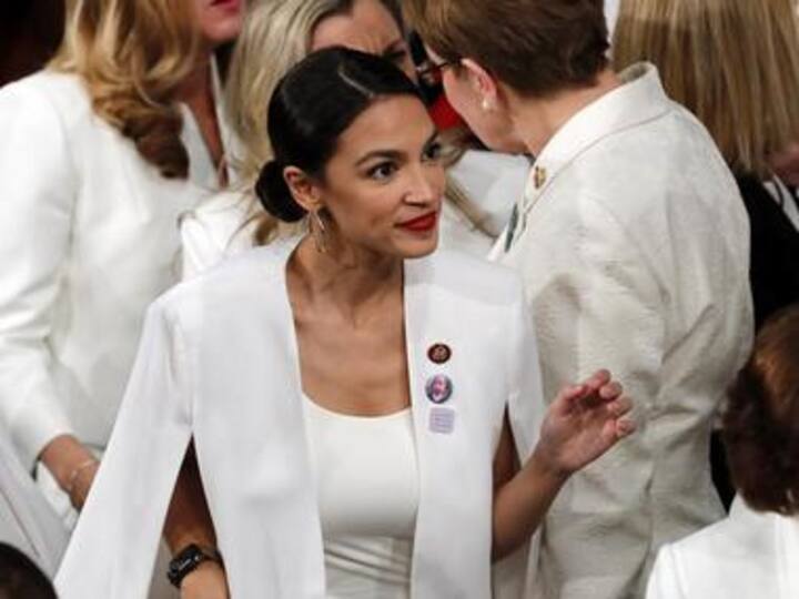 Video of Democratic freshman Alexandria Ocasio-Cortez holding masterclass in US Congress takes Twitter by storm
