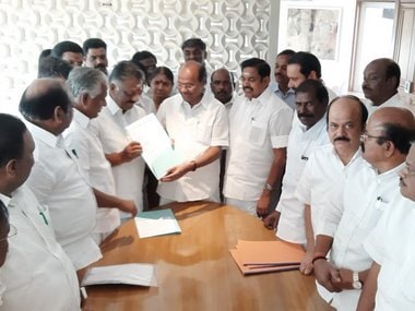 AIADMK seals Lok Sabha poll deal with PMK: Announcement of joining BJP-led NDA likely on cards