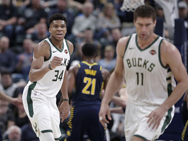 NBA: Giannis Antetokounmpo dominates as Bucks beat Pacers; Warriors lose cool and game against Trail Blazers NBA: Giannis Antetokounmpo dominates as Bucks beat Pacers; Warriors lose cool and game against Trail Blazers