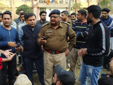 Kashmiri students flee Ambala fearing violence despite police assurance in aftermath of Pulwama terror attack Kashmiri students flee Ambala fearing violence despite police assurance in aftermath of Pulwama terror attack