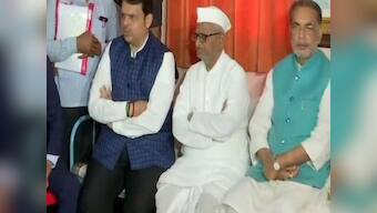 Anna Hazare calls off fast after talk with Devendra Fadnavis; Maharashtra CM says Lokpal appointment process to begin soon