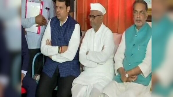 Anna Hazare calls off fast after talk with Devendra Fadnavis; Maharashtra CM says Lokpal appointment process to begin soon
