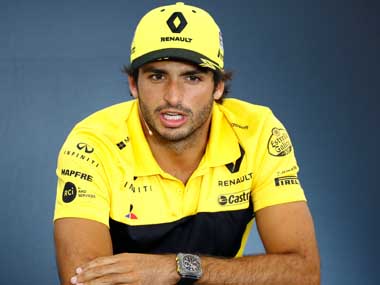 Formula One: Carlos Sainz declares 'love at first sight' as McLaren unveil 2019 Championship car on Valentine's Day Formula One: Carlos Sainz declares 'love at first sight' as McLaren unveil 2019 Championship car on Valentine's Day