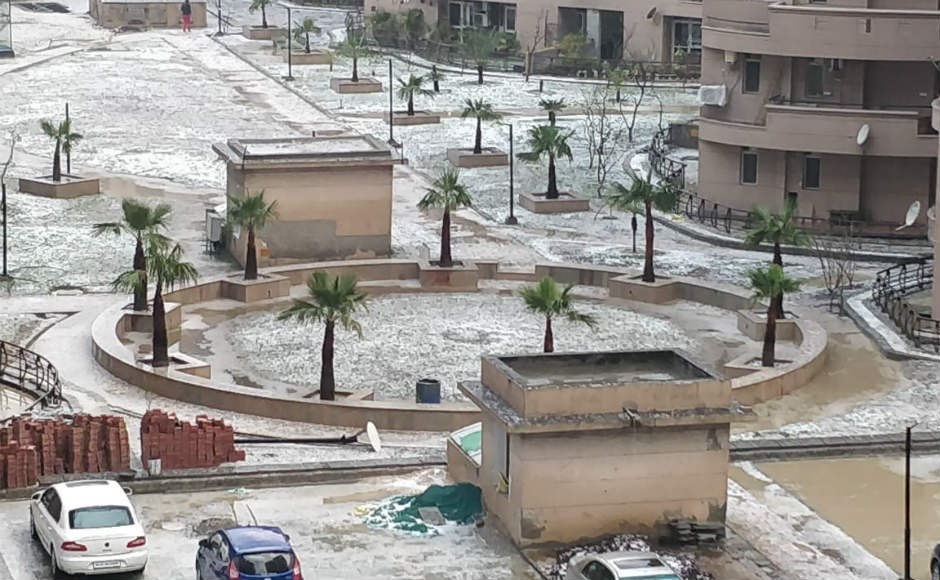 Users on social media shared pictures of the white surroundings around them. Image courtesy: @nazia_e/Twitter Users on social media shared pictures of the white surroundings around them. Image courtesy: @nazia_e/Twitter