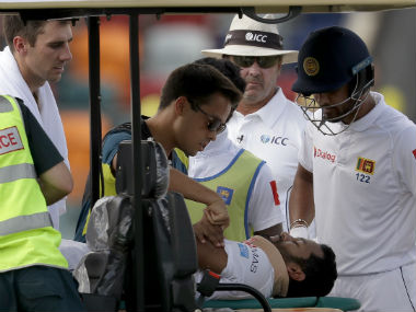 Australia vs Sri Lanka: Visitors lose quick wickets after Dimuth Karunaratne's injury, reach 123/3 on Day 3 at Canberra Australia vs Sri Lanka: Visitors lose quick wickets after Dimuth Karunaratne's injury, reach 123/3 on Day 3 at Canberra