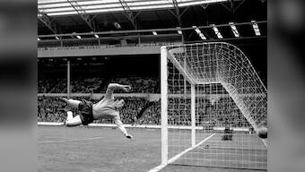 Gordon Banks dies at 81: World Cup winner foiled best in the world, from legendary Pele to peerless Geoff Hurst