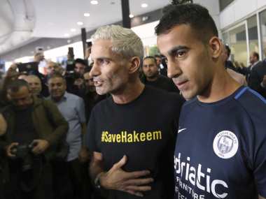 Refugee footballer Hakeem al-Araibi makes triumphant return to Australia after Bahrain drops extradition proceedings Refugee footballer Hakeem al-Araibi makes triumphant return to Australia after Bahrain drops extradition proceedings