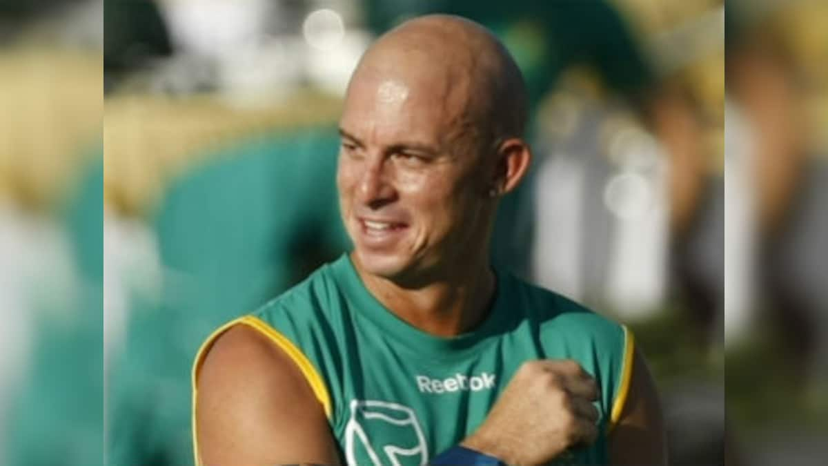 Herschelle Gibbs picks India and England as key World Cup contenders, rues South Africa's lack of an all-rounder