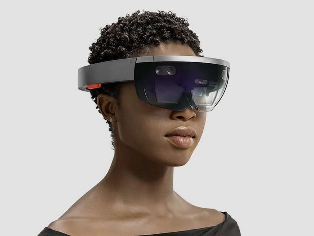 Microsoft unveils $3,500 HoloLens 2 Development Edition ‘mixed reality’ headset