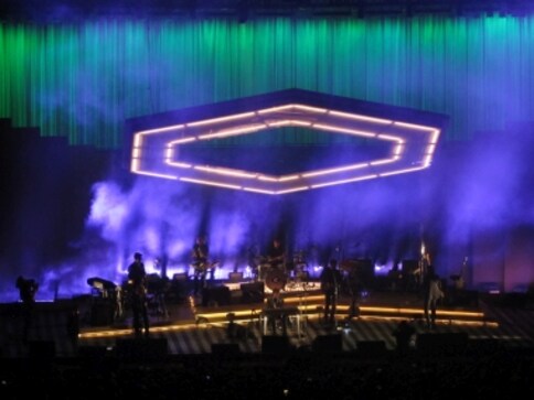 With a career-spanning set, Arctic Monkeys bring their signature sound to Melbourne in a sold-out show With a career-spanning set, Arctic Monkeys bring their signature sound to Melbourne in a sold-out show