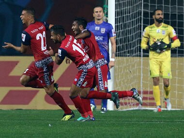 Jamshedpur FC players celebrate the winner against Mumbai City FC on Friday. Image courtesy: SPORTZPICS/ISL