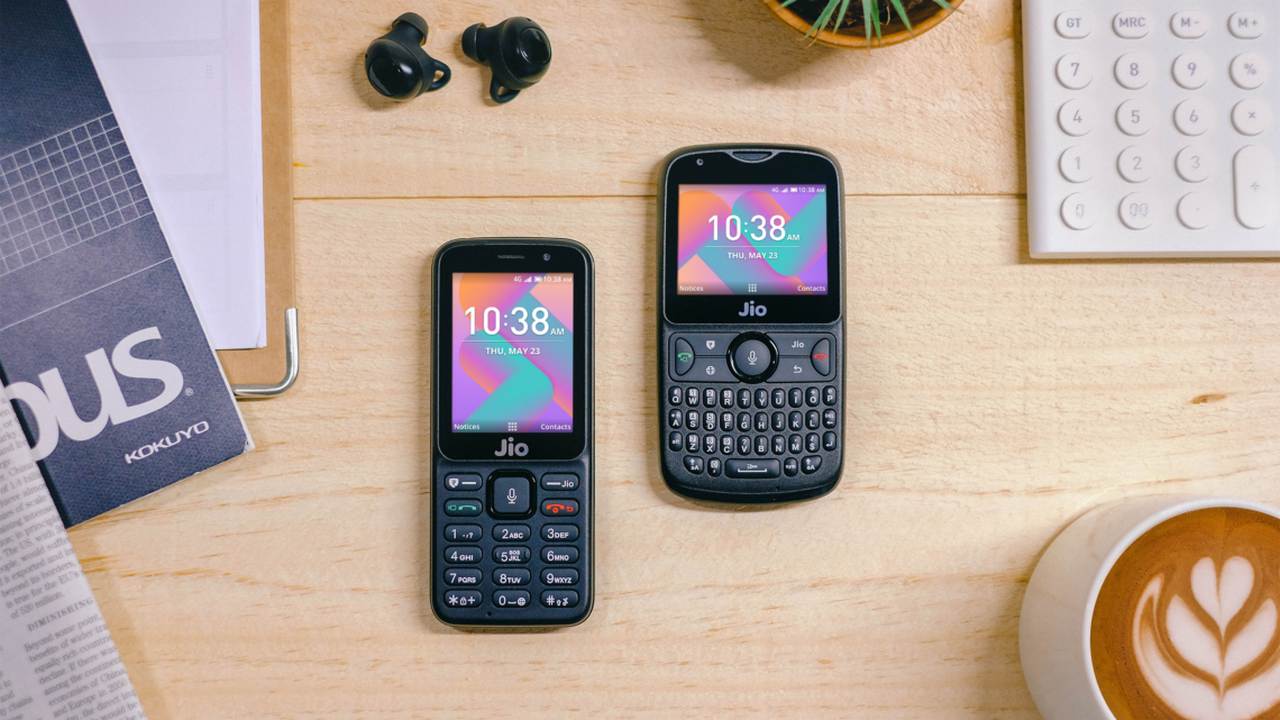 WhatsApp officially available on JioPhones, Nokia 8110 via KaiOS store worldwide WhatsApp officially available on JioPhones, Nokia 8110 via KaiOS store worldwide