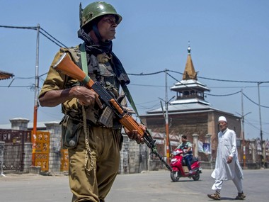 Restrictions imposed on Jammu and Kashmir's Srinagar ahead of separatists' rally in memory to slain Hurriyat leaders Restrictions imposed on Jammu and Kashmir's Srinagar ahead of separatists' rally in memory to slain Hurriyat leaders