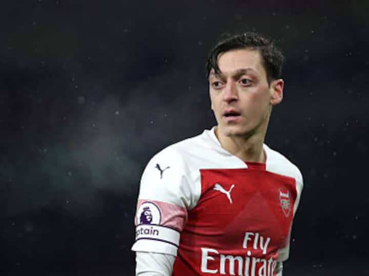 Europa League: Arsenal manager Unai Emery calls on troubled star Mesut Ozil to prove his worth