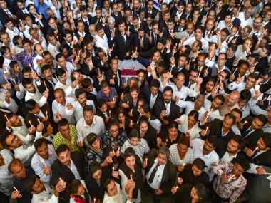 Trade body calls for nationwide bandh on Monday to express solidarity with kin of jawans killed in Pulwama Trade body calls for nationwide bandh on Monday to express solidarity with kin of jawans killed in Pulwama